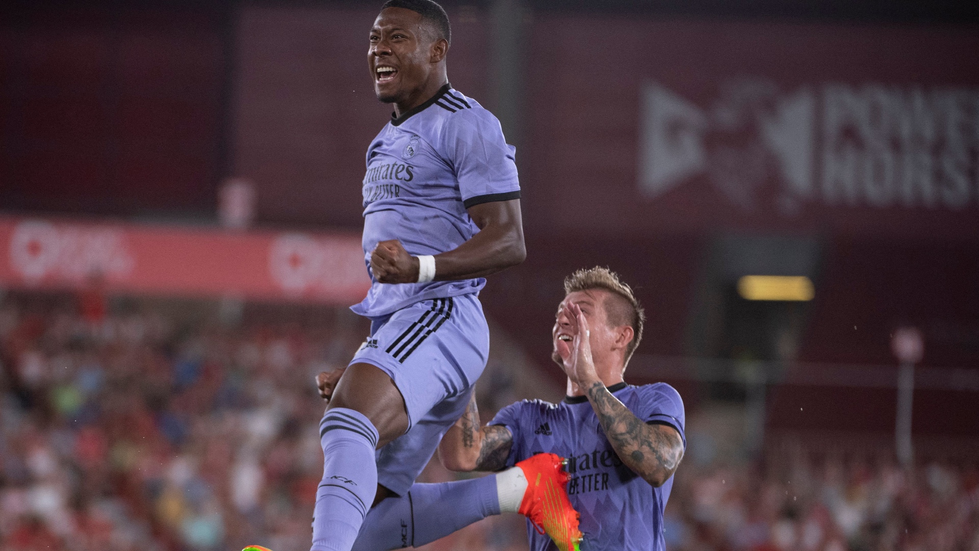 ファーストタッチで逆転fk弾決めたアラバ アンチェロッティ 私の息子がfk蹴るように出場を急がせた 本来のキッカーはクロースとベンゼマだったが Legends Stadium 最新サッカーニュース 公式動画配信中