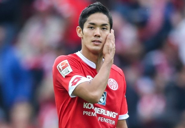 ユナイテッドと武藤のコンタクトはなし マインツ監督は プレミアが絡むと何かが起こることも Legends Stadium 最新サッカーニュース 公式動画配信中